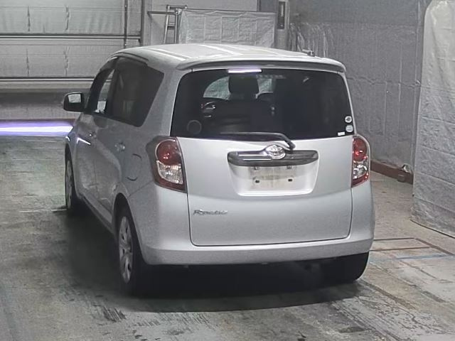 TOYOTA RACTIS 2010