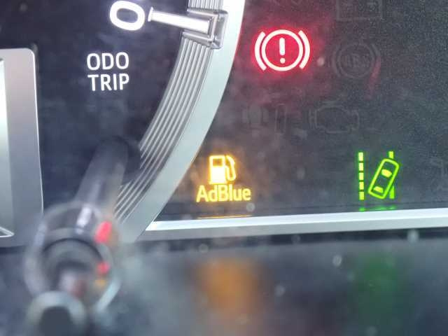 TOYOTA HIACE VAN 2018