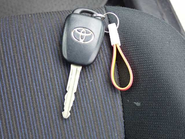 TOYOTA COROLLA FIELDER 2018