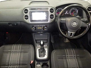 VOLKSWAGEN TIGUAN 2015