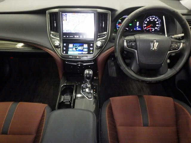 TOYOTA CROWN 2013