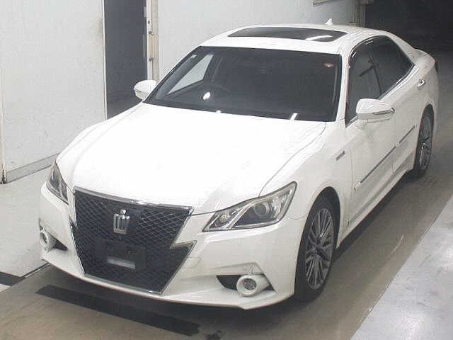 TOYOTA CROWN 2013