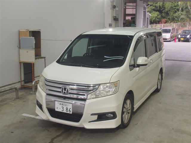 HONDA STEP WAGON 2010