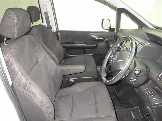 HONDA STEP WAGON 2010