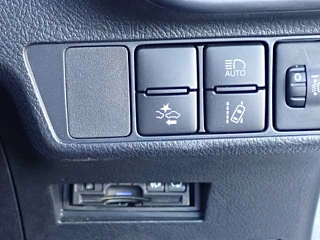 TOYOTA COROLLA FIELDER 2019