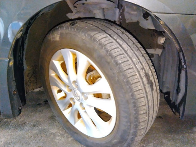 TOYOTA NOAH 2013