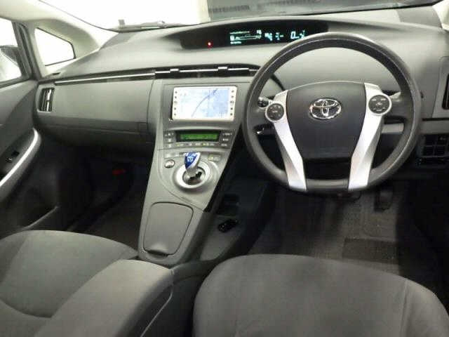 TOYOTA PRIUS 2010