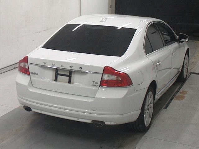 VOLVO S80 2012