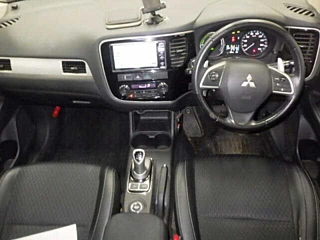 MITSUBISHI OUTLANDER PHEV 2013