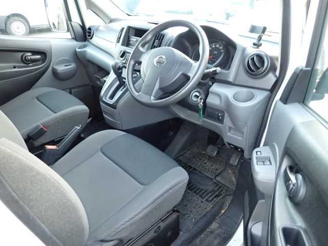 NISSAN NV200 2019