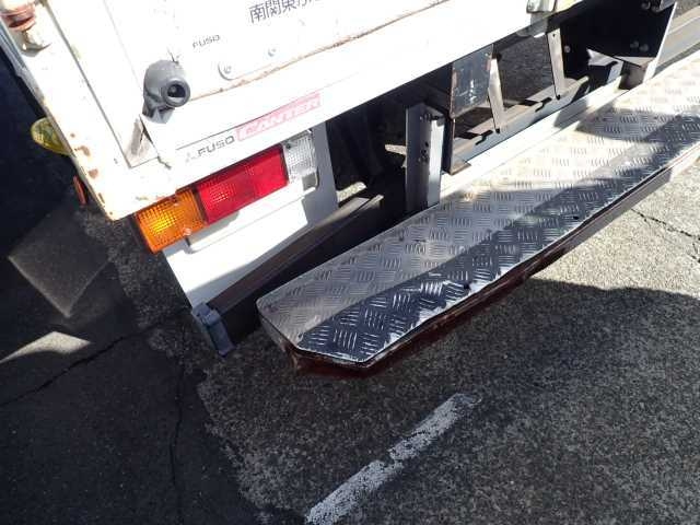 MITSUBISHI CANTER 2013