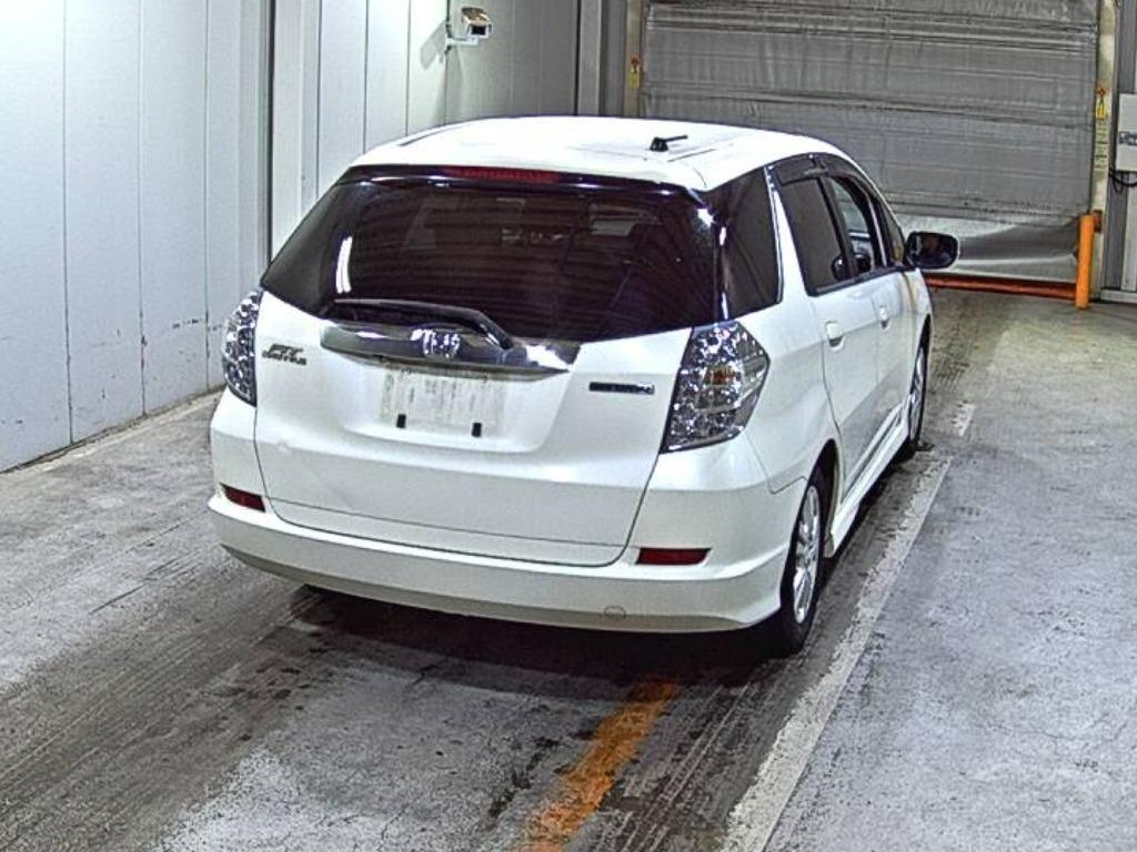 HONDA FIT SHUTTLE 2011