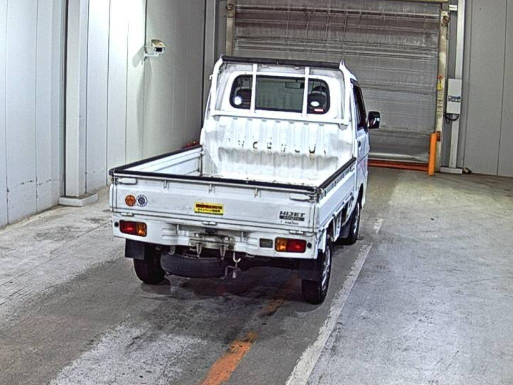 DAIHATSU HIJET TRUCK 2011