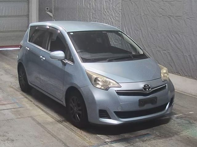 TOYOTA RACTIS 2010