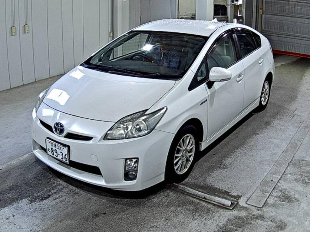 TOYOTA PRIUS 2011