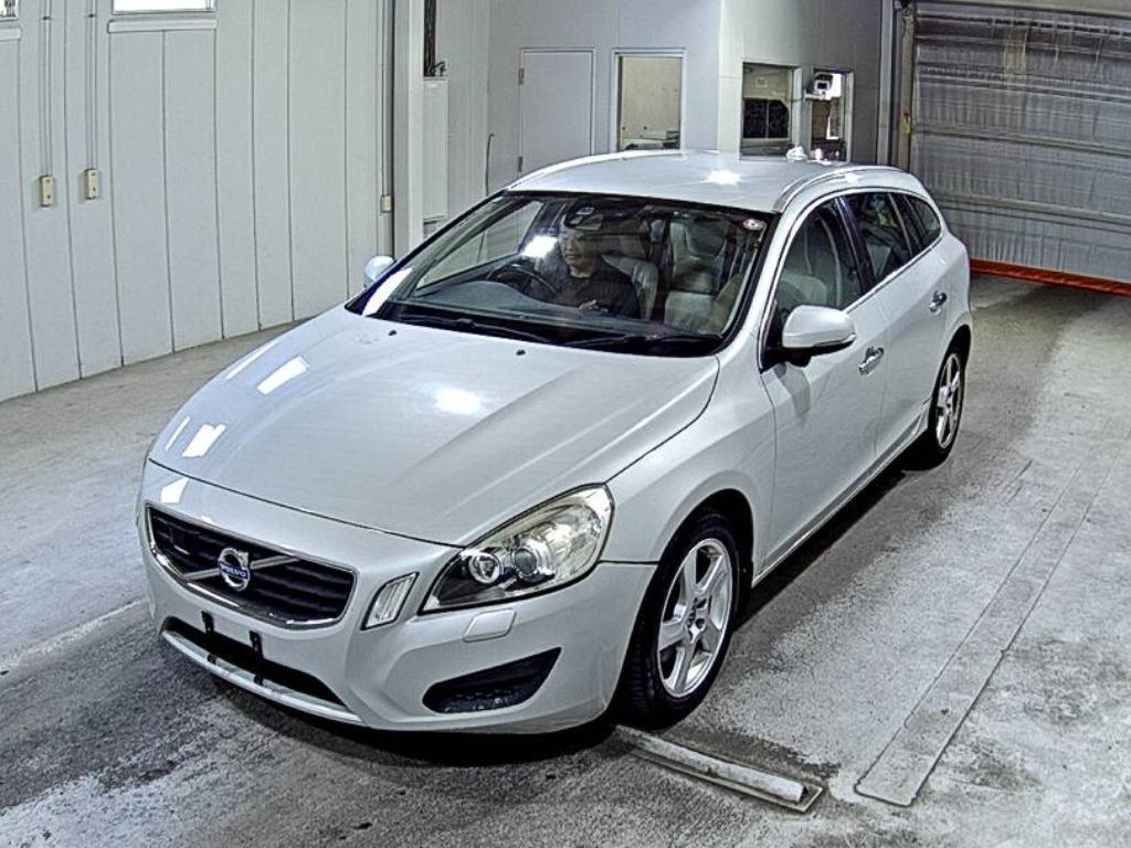 VOLVO V60 2012