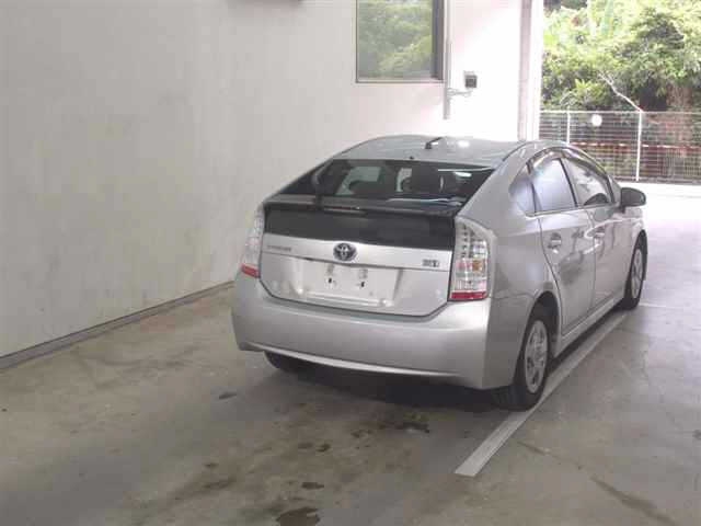 TOYOTA PRIUS 2011
