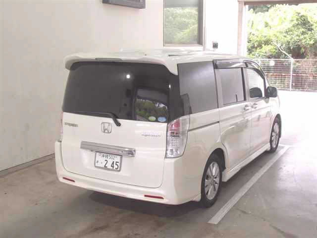 HONDA STEP WAGON 2011