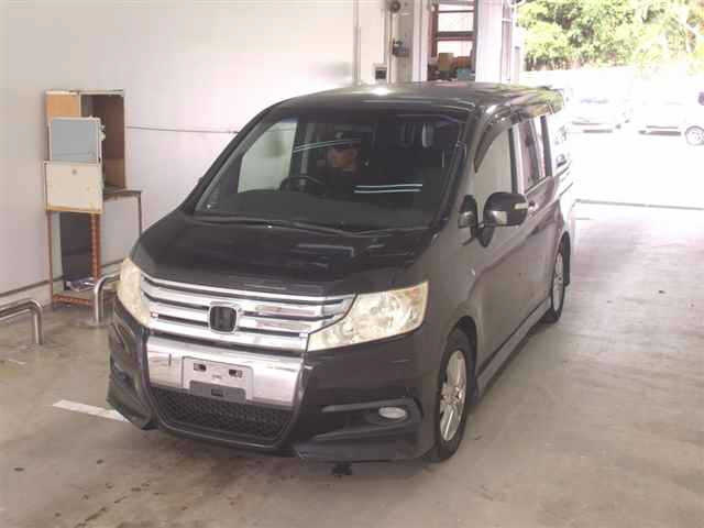 HONDA STEP WAGON 2012