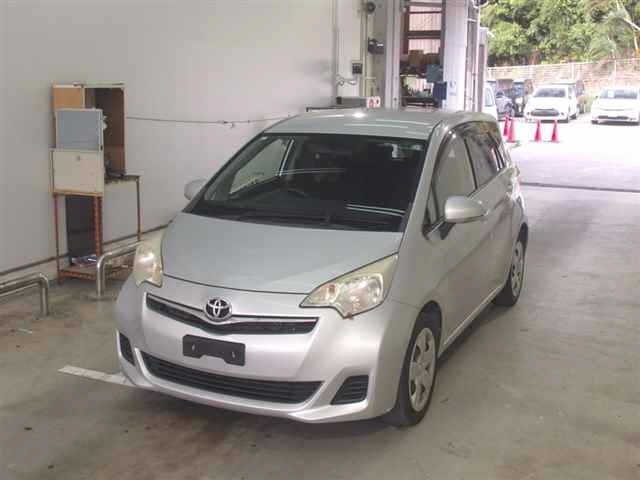TOYOTA RACTIS 2013