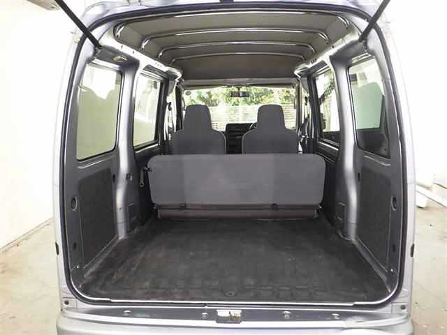 DAIHATSU HIJET VAN 2011