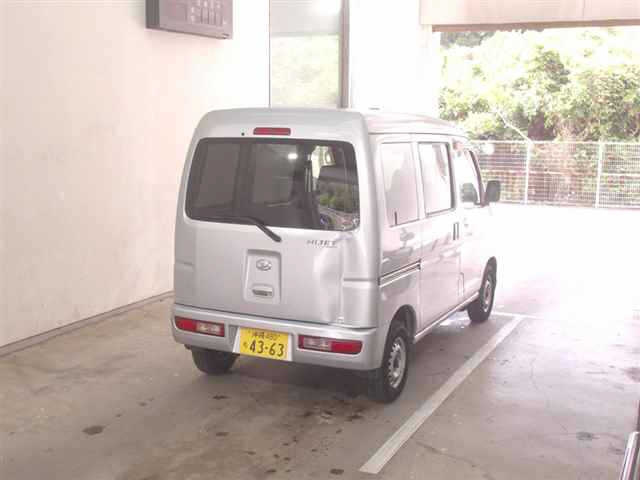 DAIHATSU HIJET VAN 2011