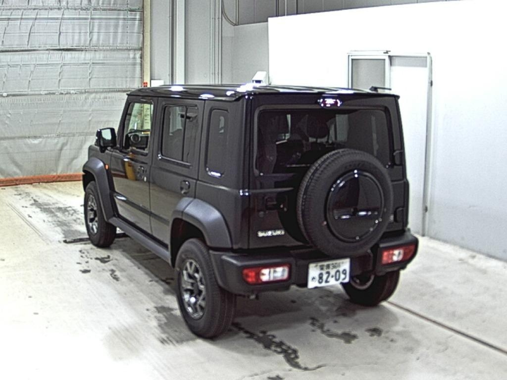 SUZUKI JIMNY NOMADE 2025