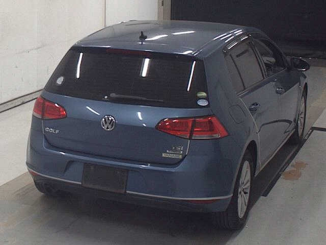 VOLKSWAGEN GOLF 2016