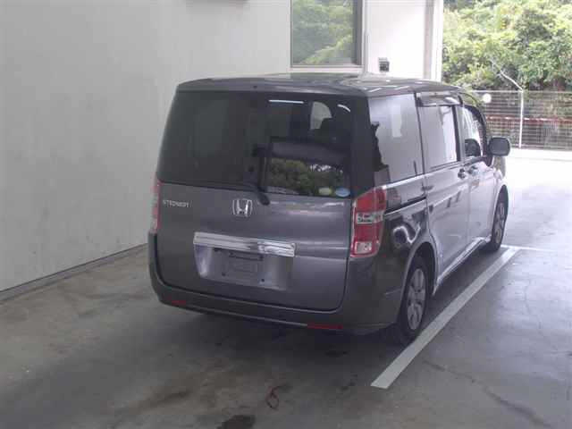HONDA STEP WAGON 2011