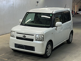 Daihatsu Move 2011