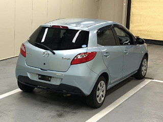MAZDA DEMIO 2010