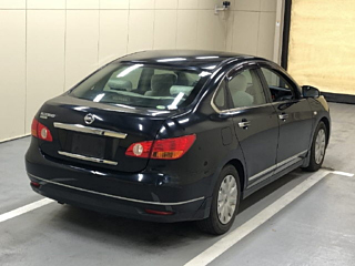 NISSAN SYLPHY 2011