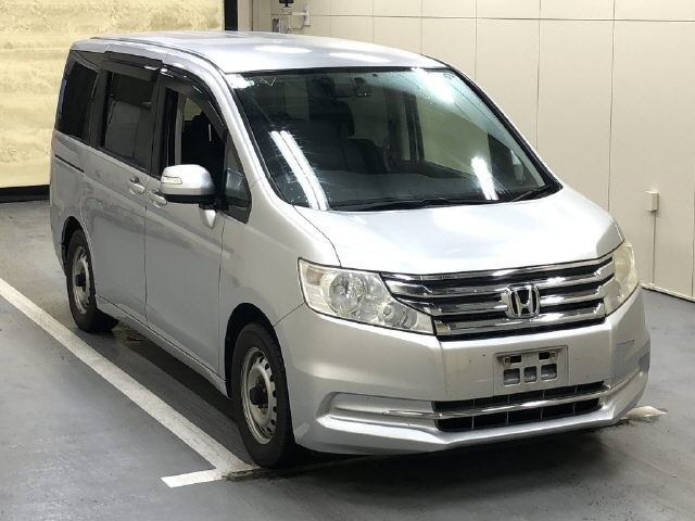 HONDA STEP WAGON 2014