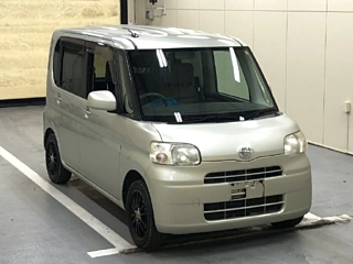 DAIHATSU TANTO 2012