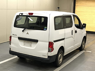 MITSUBISHI DELICA 2014