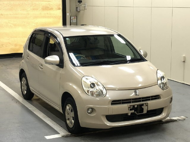 TOYOTA PASSO 2010