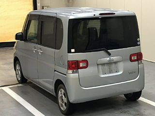 DAIHATSU TANTO 2008
