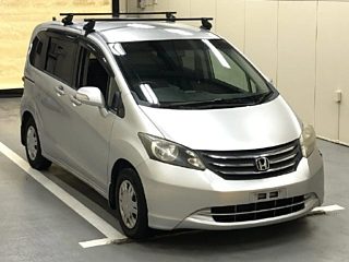 HONDA FREED 2011