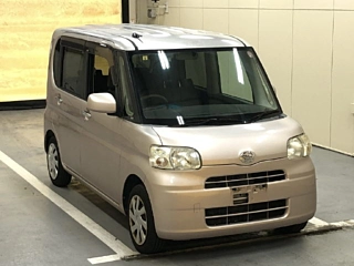 DAIHATSU TANTO 2012