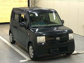 TOYOTA PIXIS SPACE 2012