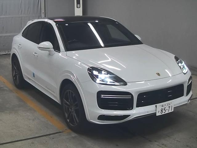 PORSCHE CAYENNE 2021
