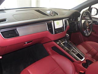 PORSCHE MACAN 2017