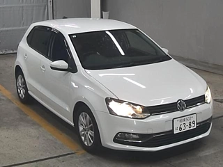 VOLKSWAGEN POLO 2015