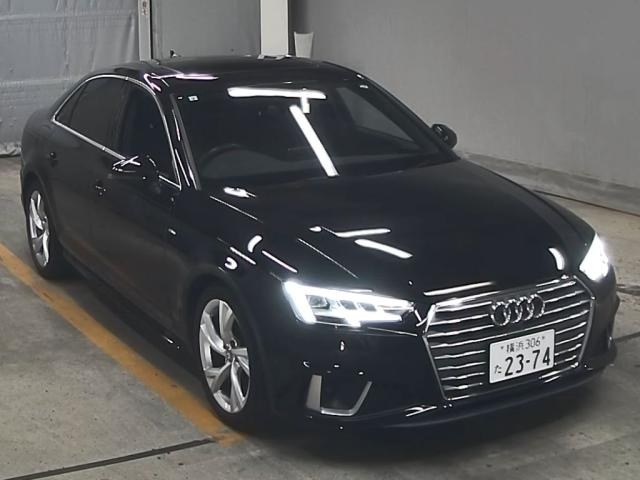 AUDI A4 2019