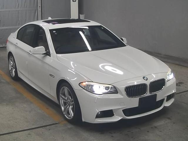 BMW 5 SERIES 2011
