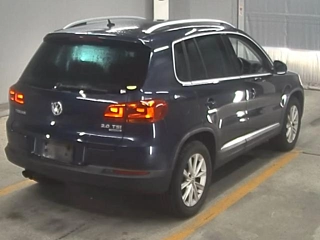 VOLKSWAGEN TIGUAN 2012