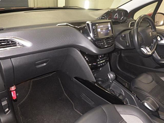 PEUGEOT 2008 2016
