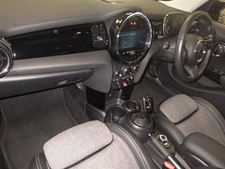BMW MINI 2021