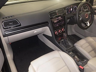 VOLKSWAGEN GOLF 2020
