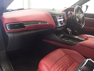 MASERATI LEVANTE 2022